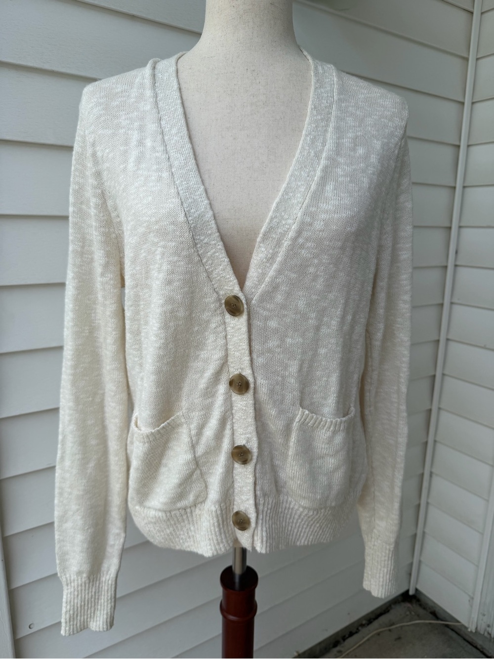J.Crew Cardigan Sweater Women's Medium Ivory
Open Knit Button Front Pockets